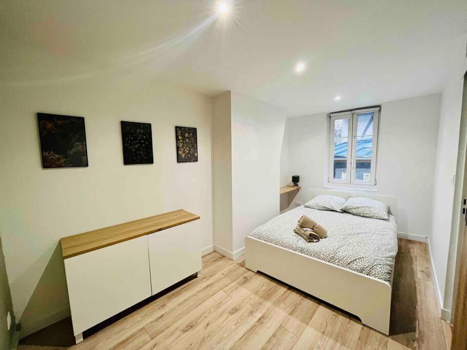 Ferienwohnung Les Orchidees Rouen Exterior foto