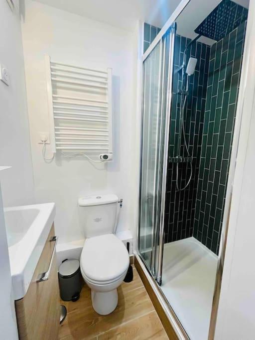 Ferienwohnung Les Orchidees Rouen Exterior foto